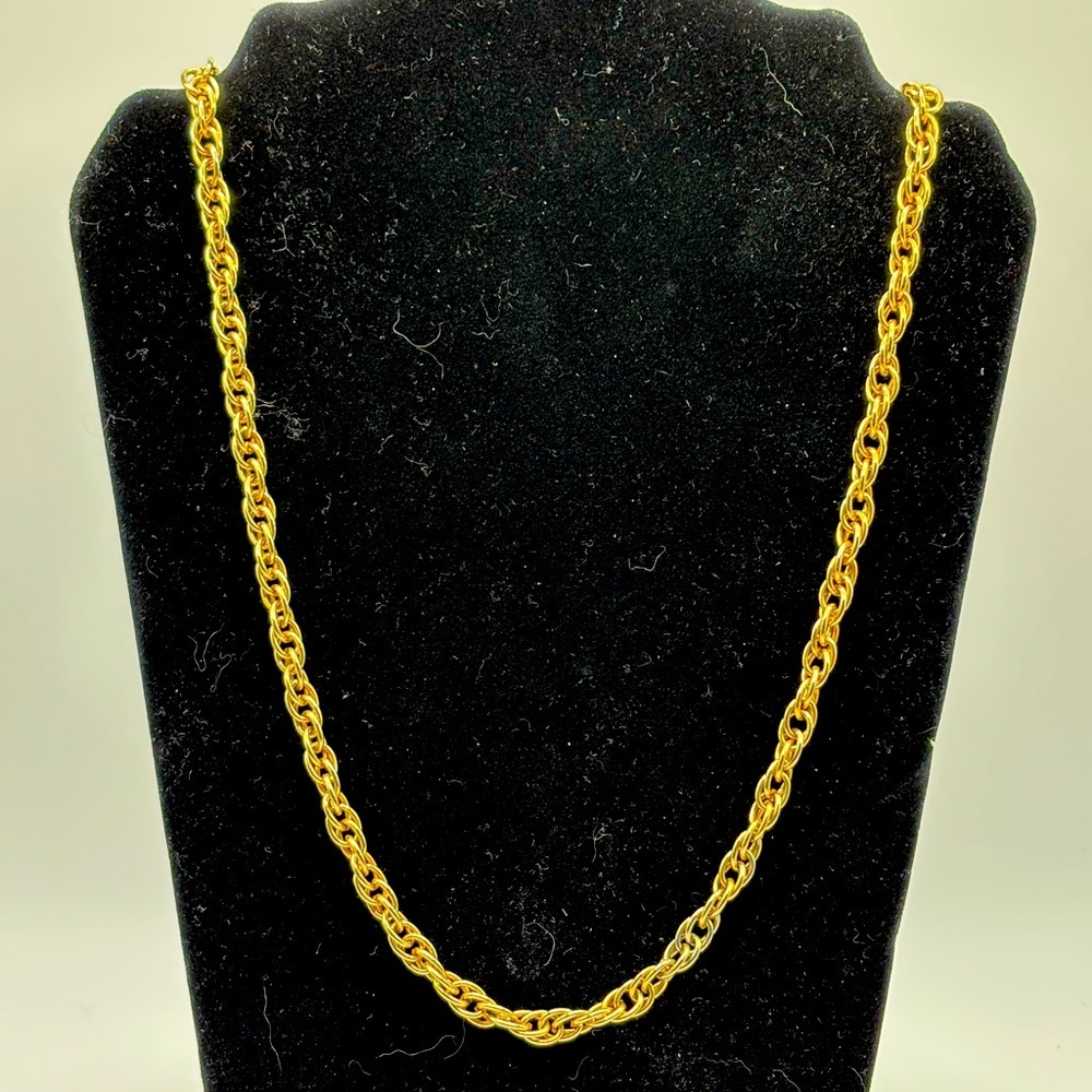 🌟 Sarah Cov 29” Gold-Tone Chain Necklace 🌟